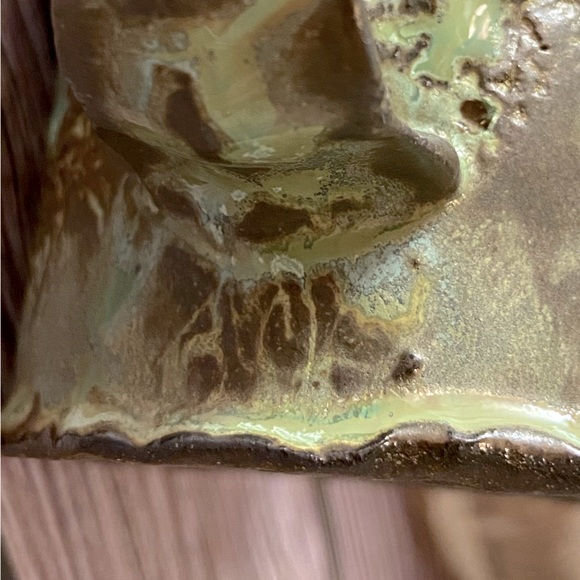 Artisan made Army/ Olive Green Mug w/ primitive texture & leaf application. - Picture 8 of 10